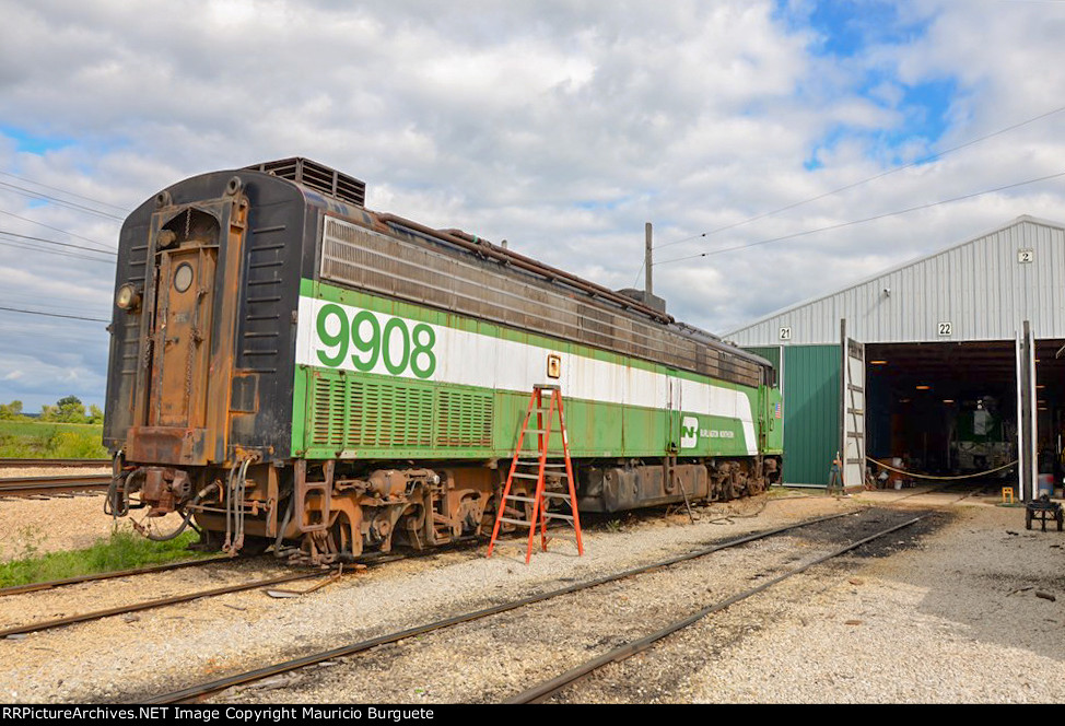 E-9AM Burlington Northern Locomotive